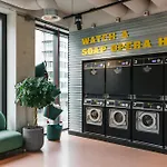 The Social Hub 4*