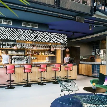 The Social Hub מלון