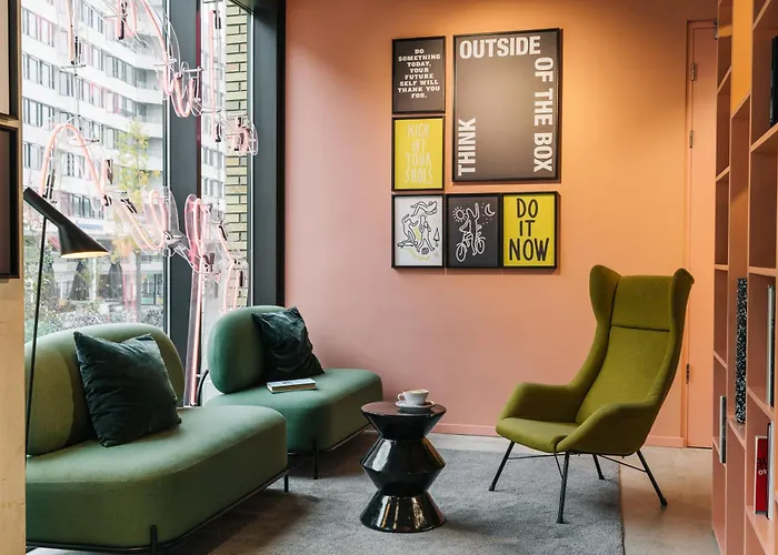 Hotel The Social Hub 4*