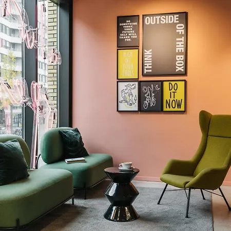 Hotel The Social Hub 4*