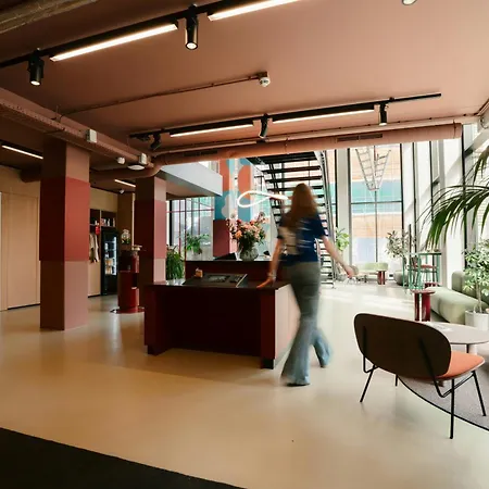The Social Hub Отель 4*