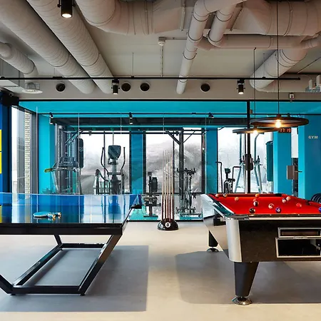 Отель The Social Hub 4*
